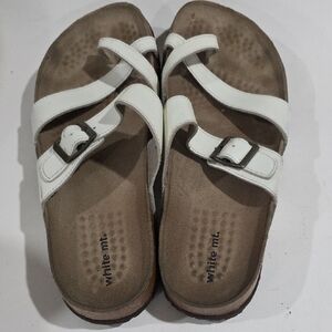 White Mountain Women’s White Leather Buckle Sandals – 9M, Comfort Summer Shoes